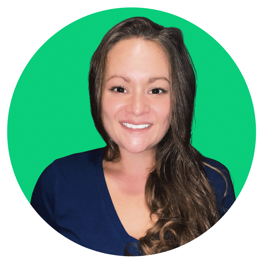 Abby Headshot Green Circle